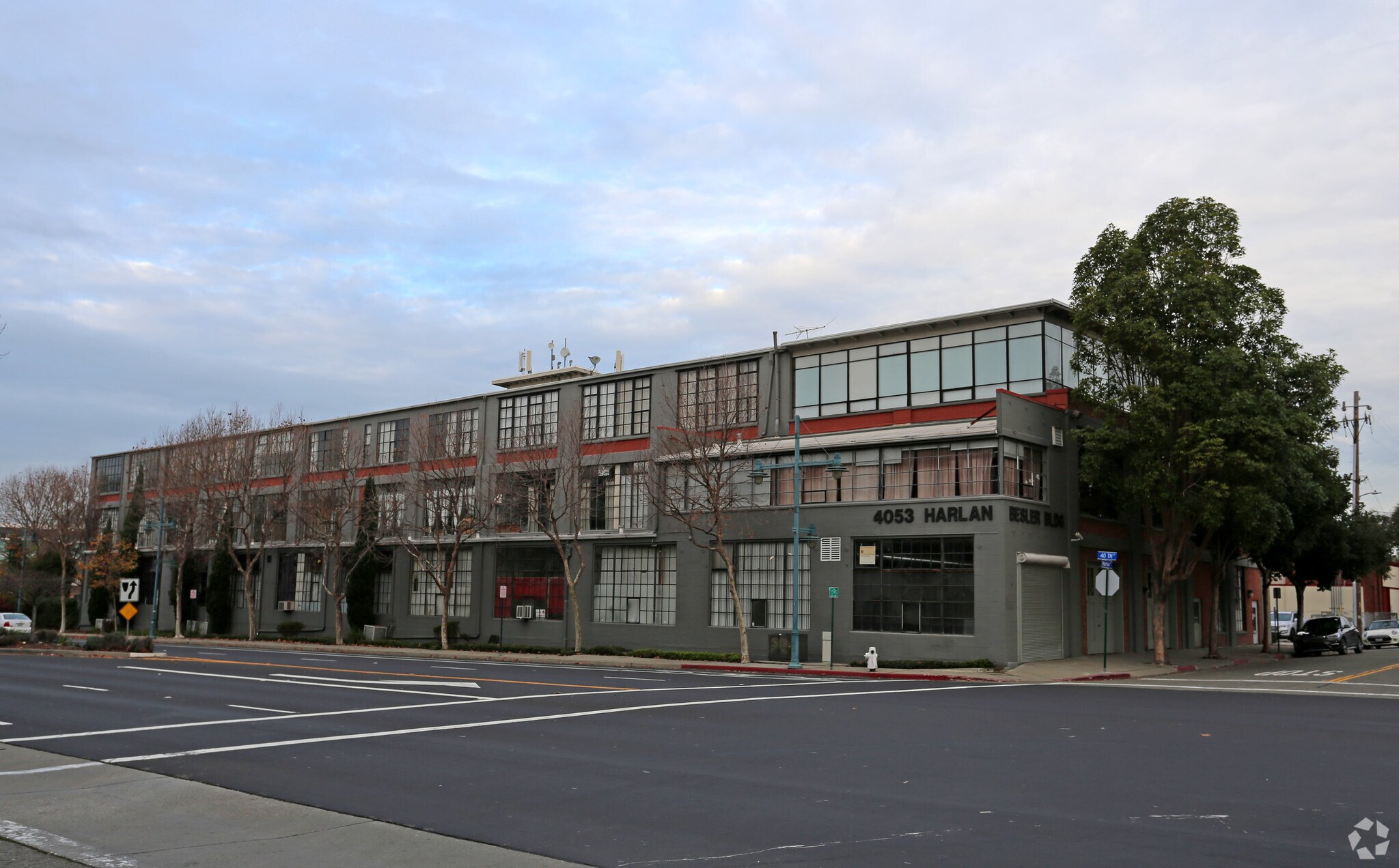 4053 Harlan St, Emeryville, CA for sale Primary Photo- Image 1 of 1