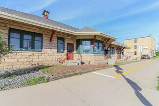 Plus de détails pour 112 E Veterans Pky, Marshfield, WI - Commerce de détail à vendre