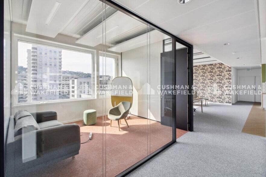 75 Rue Delandine, Lyon for lease - Interior Photo - Image 1 of 19