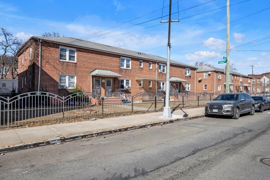 18705-18721 Baisley Blvd, Jamaica, NY for sale - Building Photo - Image 3 of 18