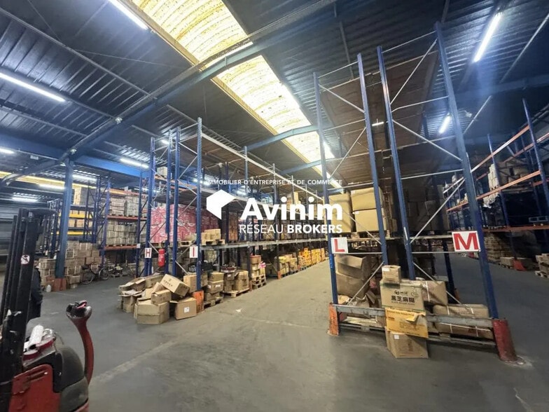 Industrial in Sarcelles for lease - Interior Photo - Image 3 of 6