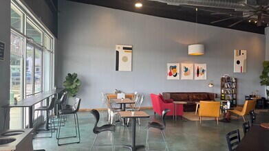 4315 W FM 2147, Cottonwood Shores, TX for lease Interior Photo- Image 2 of 6