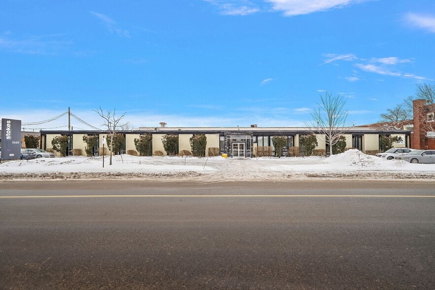 5660 Rue Ferrier, Mont-Royal, QC for lease - Building Photo - Image 3 of 11