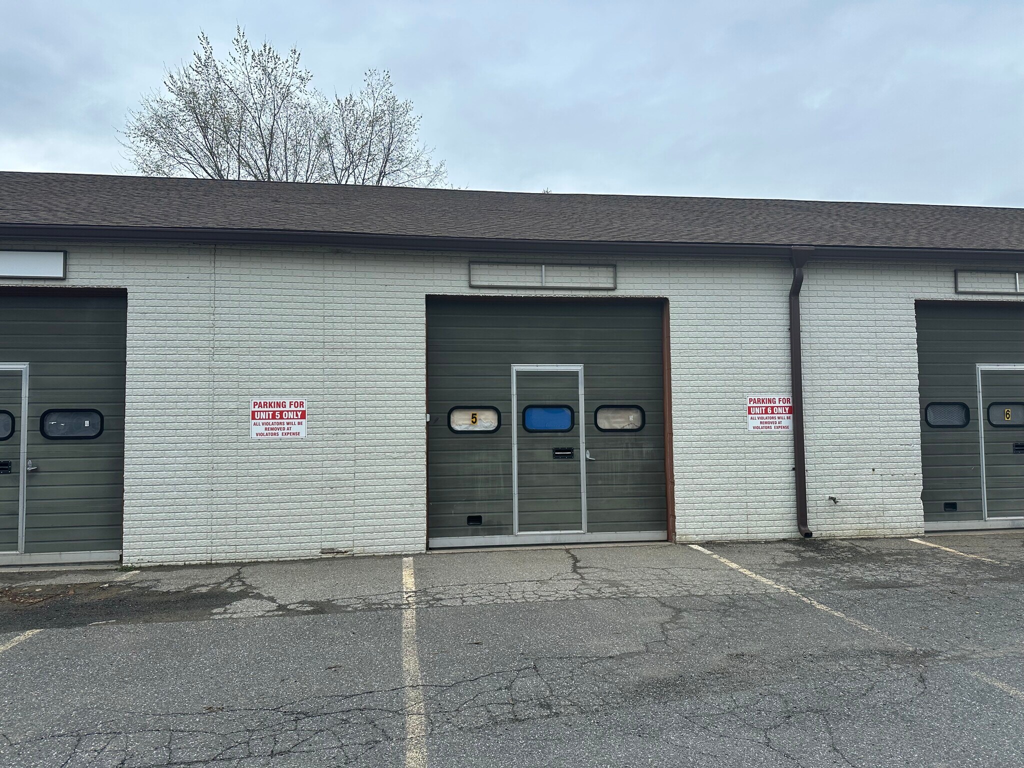 147 Danbury Rd, New Milford, CT à vendre Photo principale- Image 1 de 9