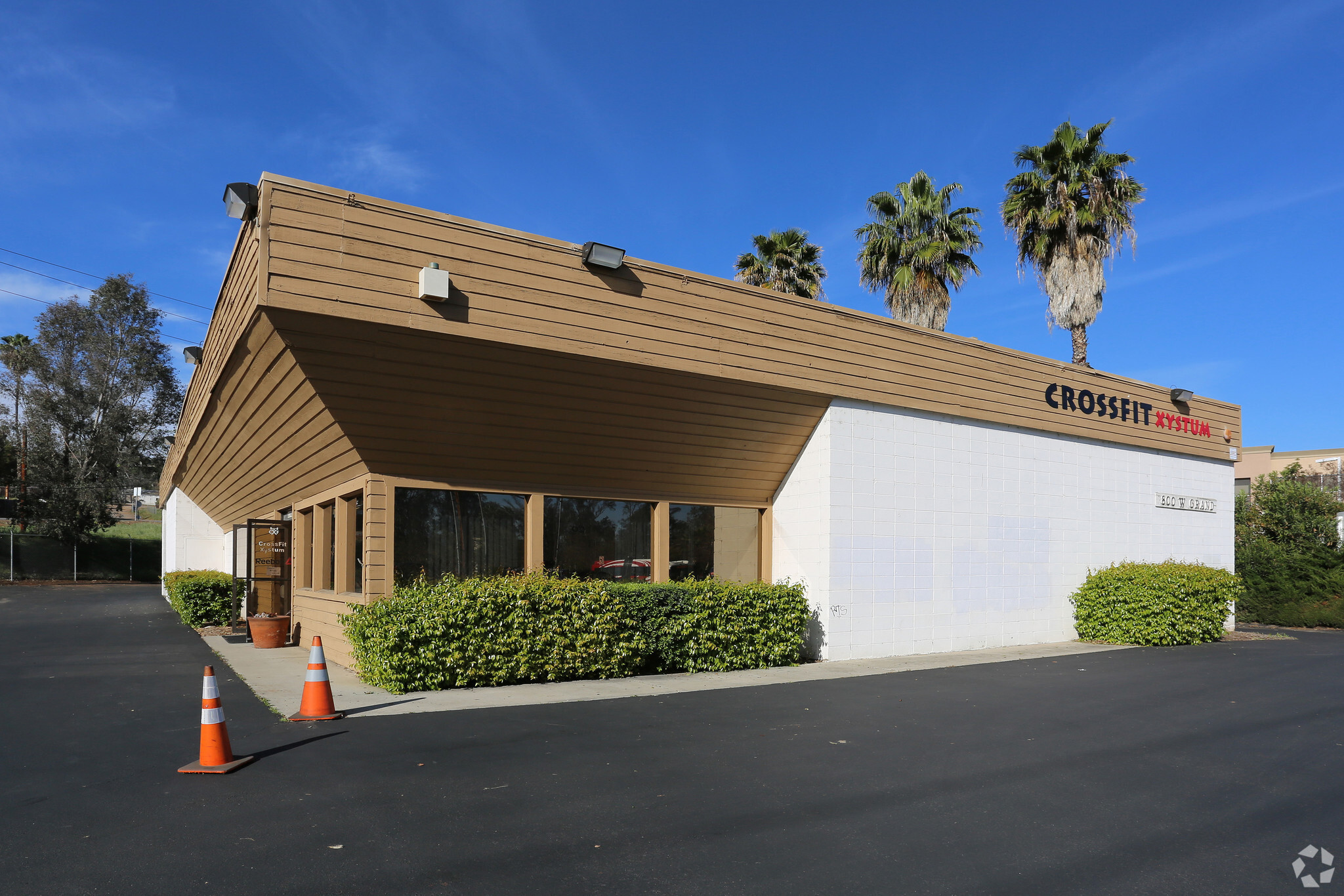 800 W Grand Ave, Escondido, CA for lease Building Photo- Image 1 of 3