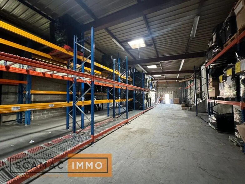 Industrial in Dammarie-les-Lys for sale - Interior Photo - Image 1 of 13
