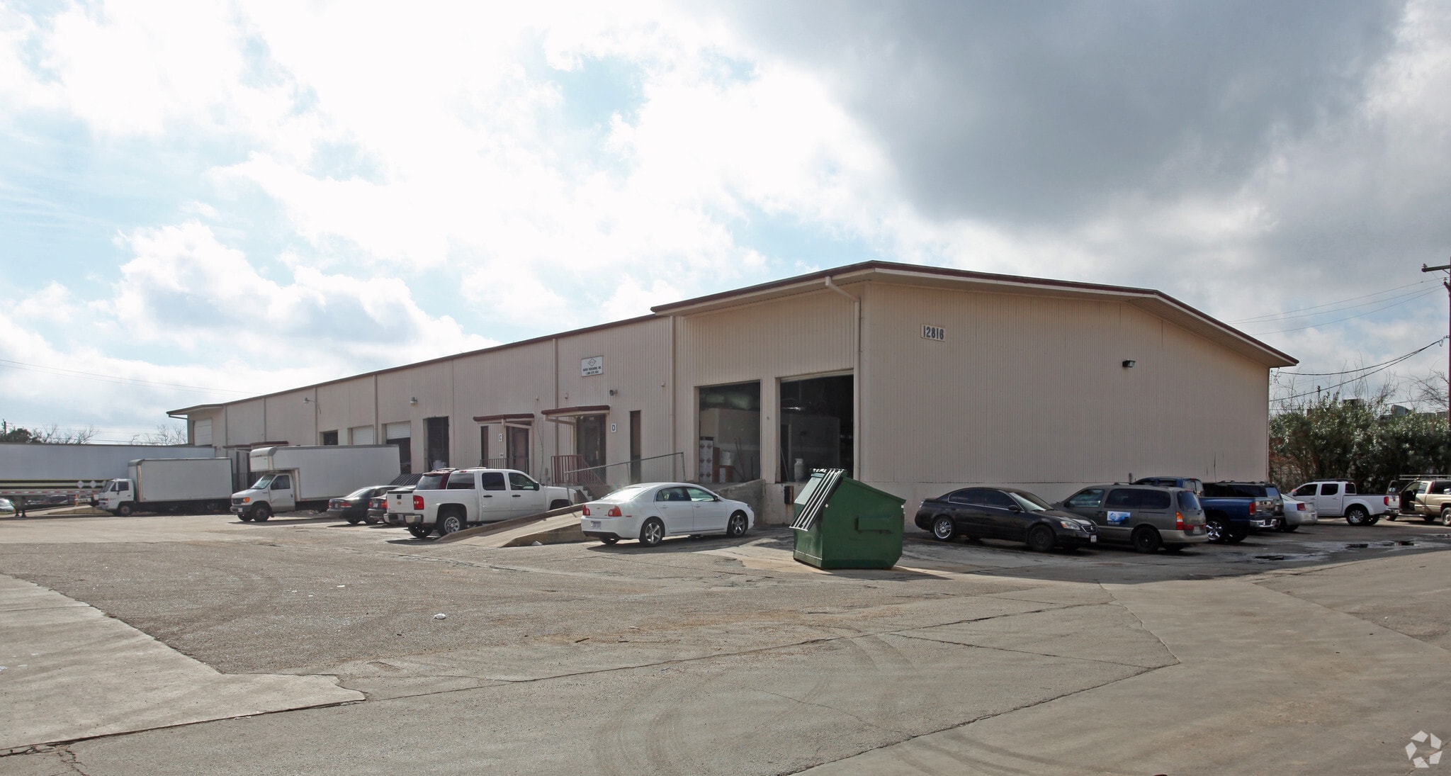 12826 Hempstead Rd, Houston, TX for lease Building Photo- Image 1 of 3