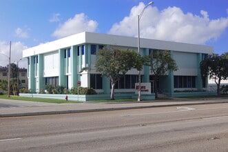 1520 E Sunrise Blvd, Fort Lauderdale, FL for lease Building Photo- Image 1 of 28