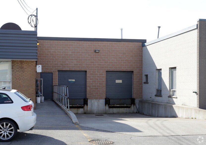 1736-1746 Mattawa Ave, Mississauga, ON à vendre - Photo du bâtiment - Image 2 de 12
