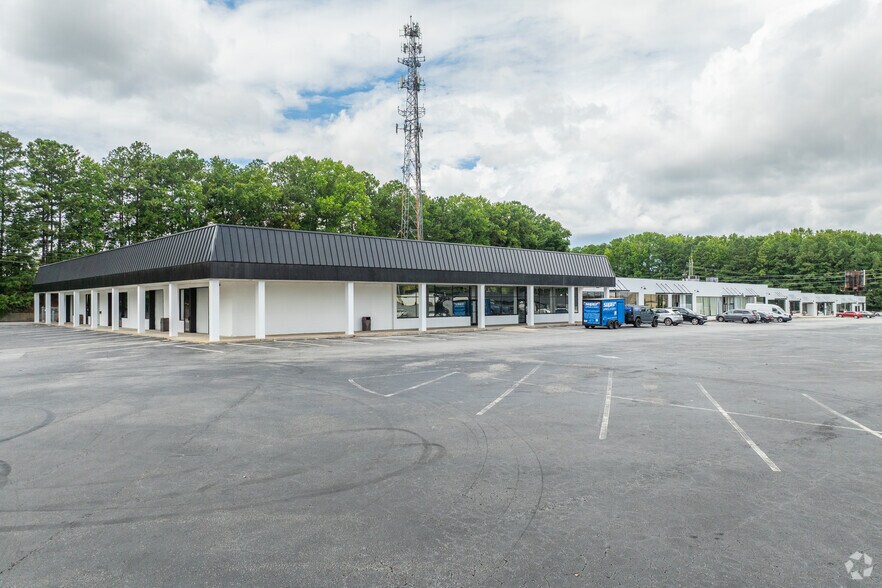 1951-1955 Canton Rd, Marietta, GA à louer - Photo du bâtiment - Image 2 de 10
