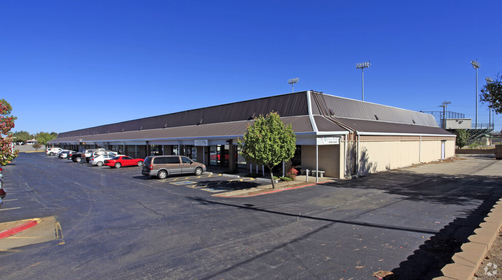 1100 S Air Depot Blvd, Oklahoma City, OK for lease - Primary Photo - Image 3 of 7