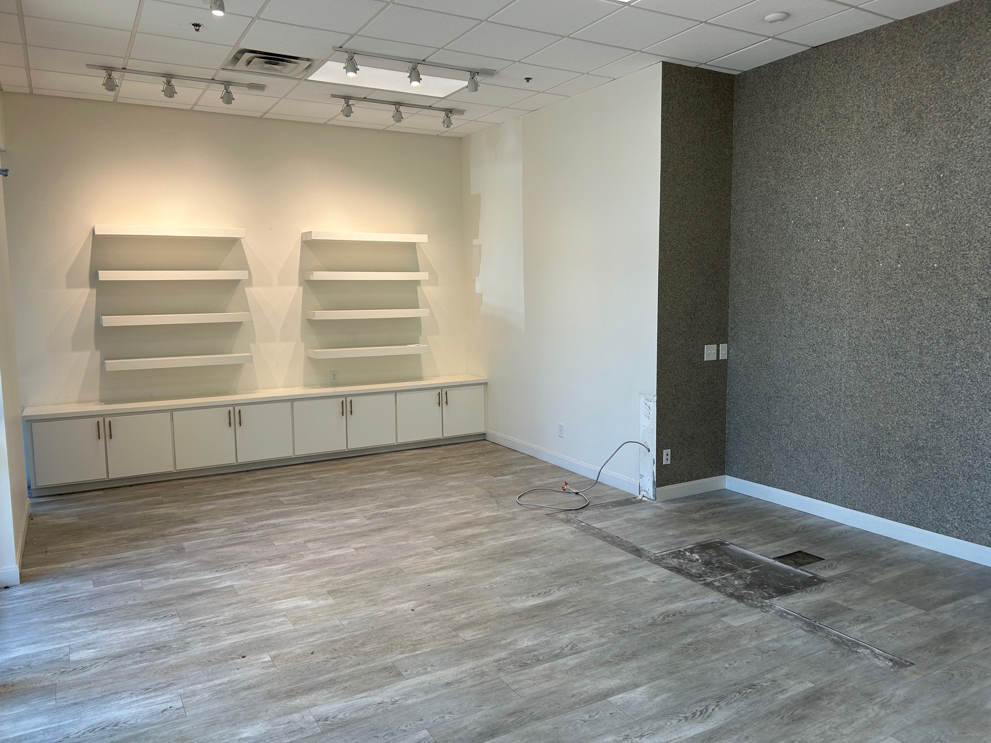 1896 Main St, Madison, MS for lease Interior Photo- Image 1 of 13