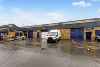 Units 1 - 3 Hamilton Rd, Londres à louer Photo du bâtiment- Image 2 de 5