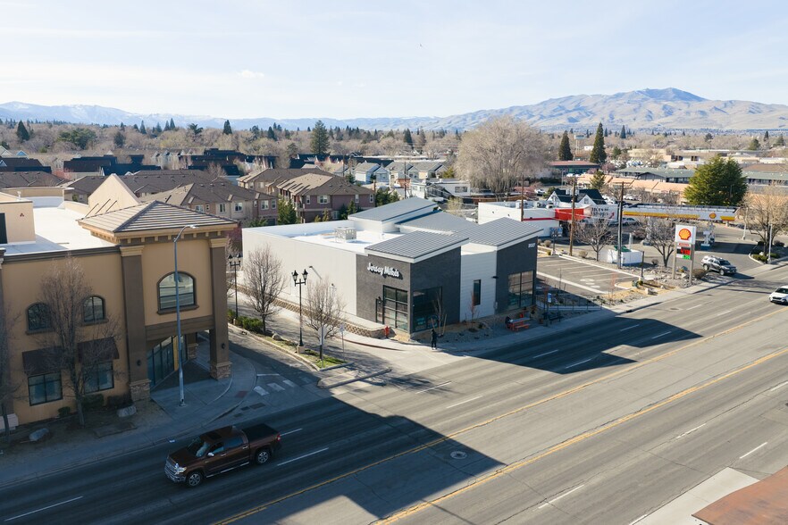 2027 S Virginia St, Reno, NV à louer - Photo du bâtiment - Image 2 de 5