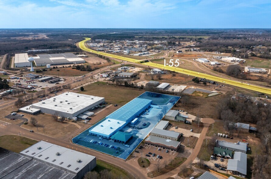 135 Industrial Dr N, Madison, MS à vendre - Photo du bâtiment - Image 2 de 40