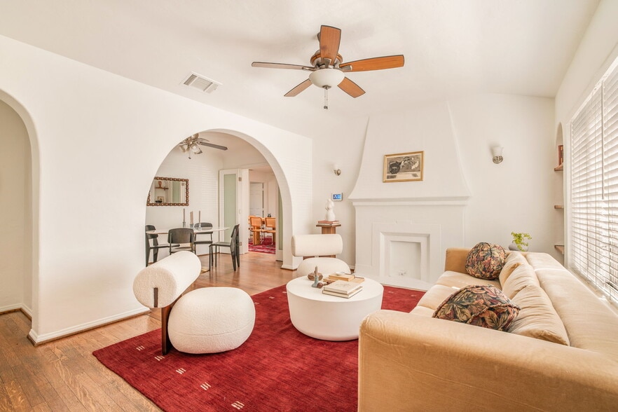 121 N Avenue 59, Los Angeles, CA for sale - Building Photo - Image 2 of 22