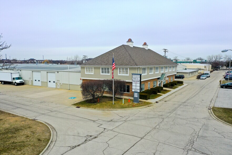 29870 N Skokie Hwy, Lake Bluff, IL à louer - Photo du bâtiment - Image 3 de 12