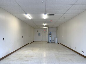 1554 Bloomingdale Rd, Glendale Heights, IL for lease Interior Photo- Image 1 of 3
