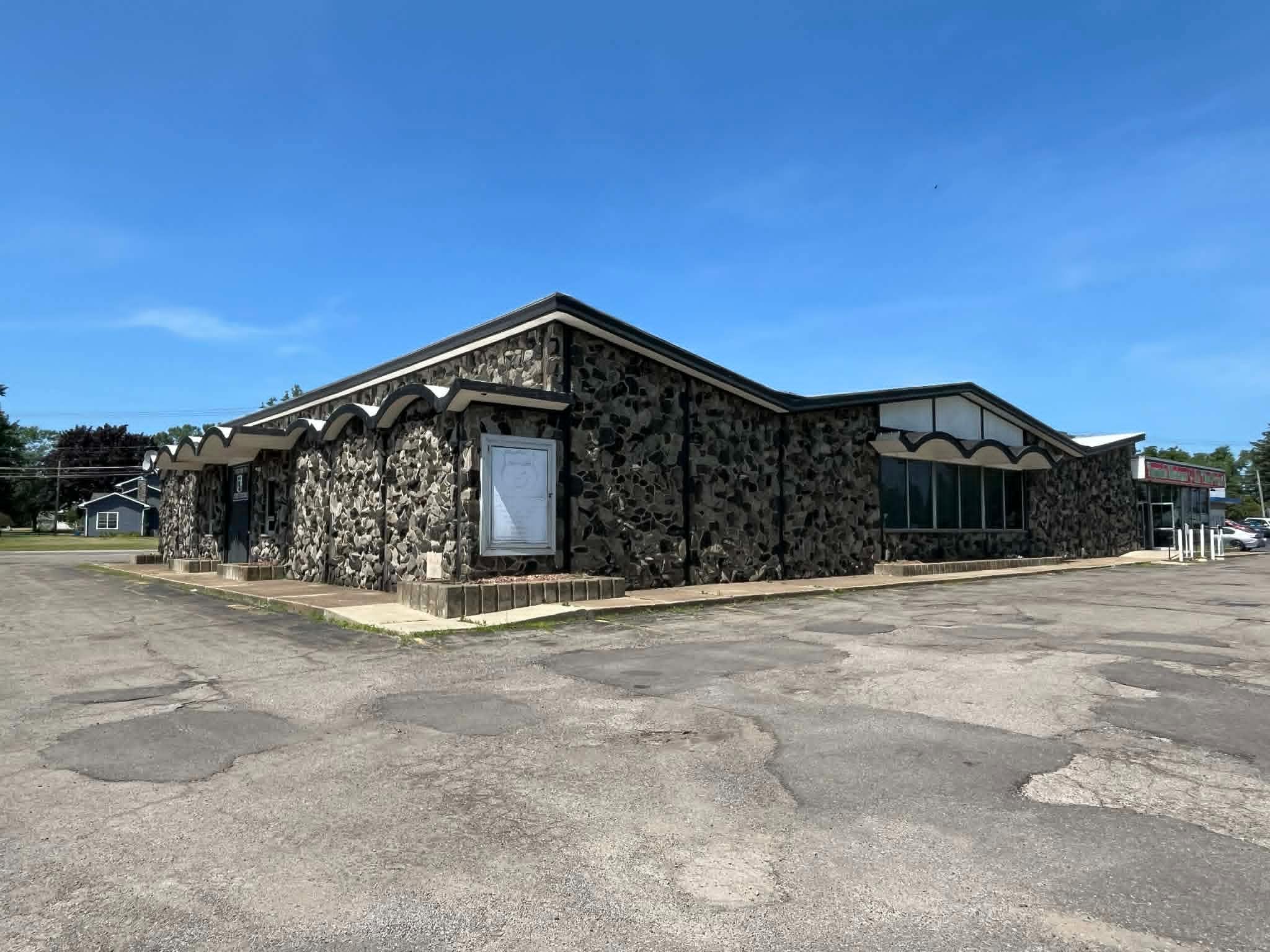 296 Lake Shore Dr, Dunkirk, NY à vendre Photo principale- Image 1 de 21