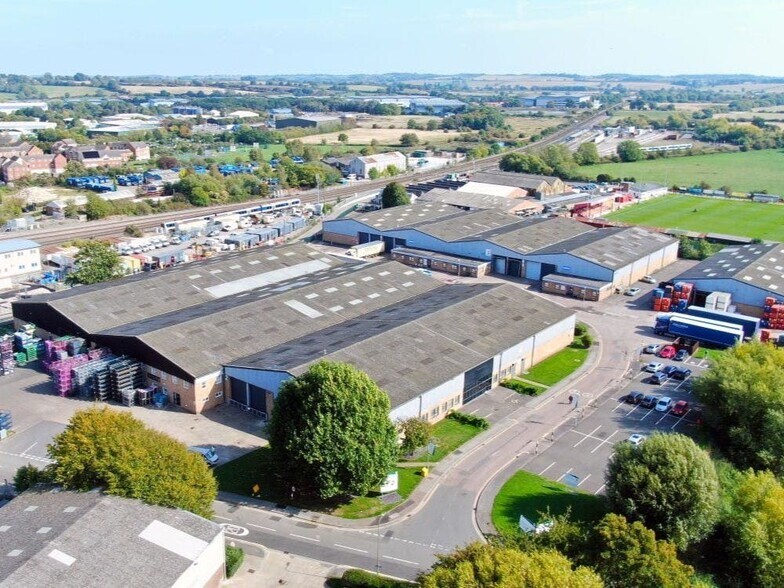 Unit 2 Riverside, Tramway Industrial Est, Banbury à louer - Aérien - Image 2 de 6