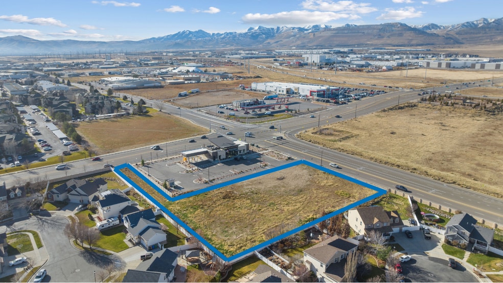 8939 S 5600 W, West Jordan, UT for sale - Primary Photo - Image 1 of 15