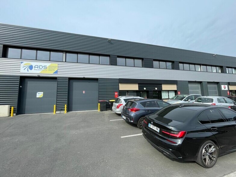 Flex dans Aulnay-sous-Bois à louer - Photo du bâtiment - Image 1 de 6