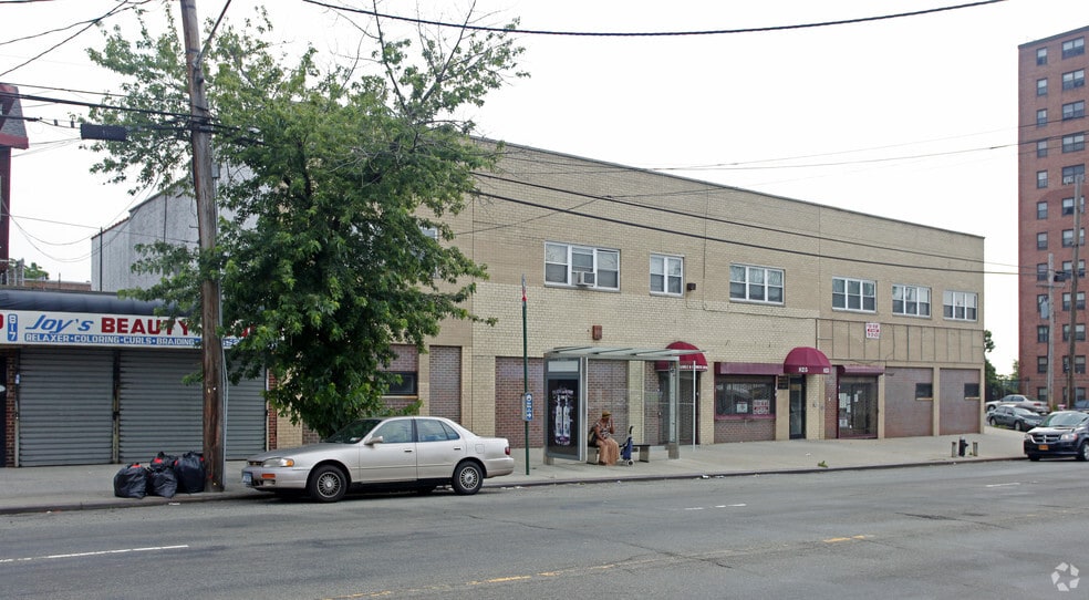 821-825 E 233rd St, Bronx, NY for lease - Building Photo - Image 2 of 2