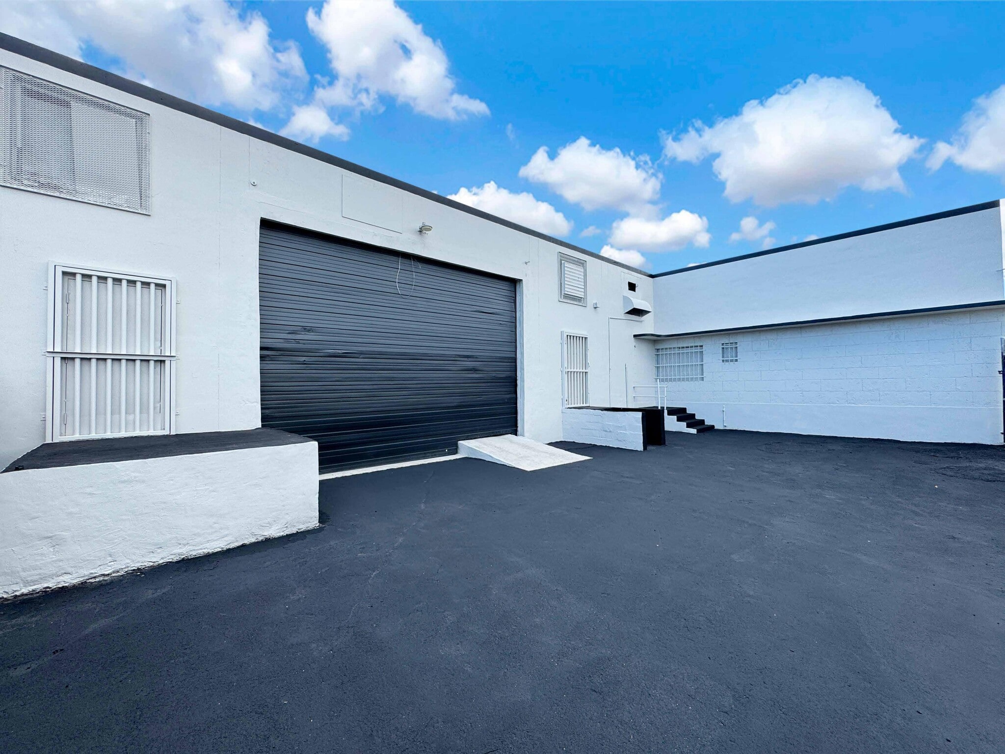 286-288 NE 67th St, Miami, FL for lease Building Photo- Image 1 of 8