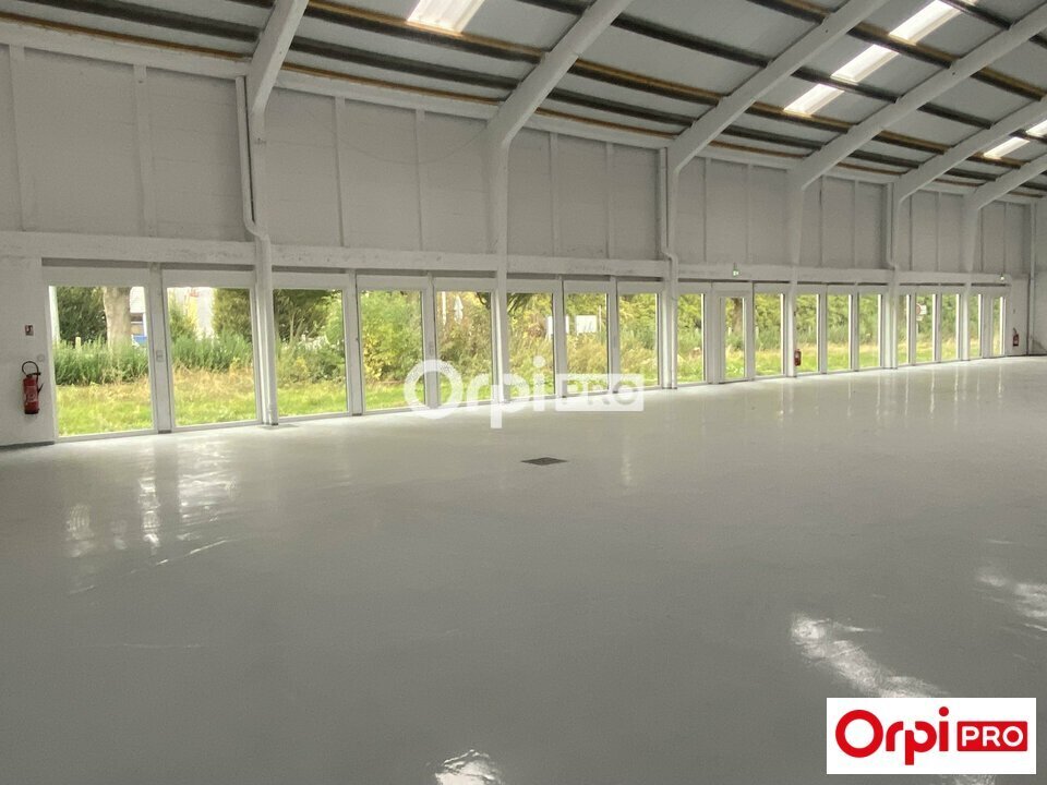 Industrial in Seclin for lease Interior Photo- Image 1 of 8
