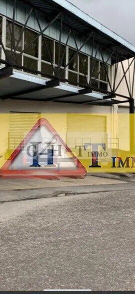 Industrial in Morangis for lease - Building Photo - Image 2 of 3