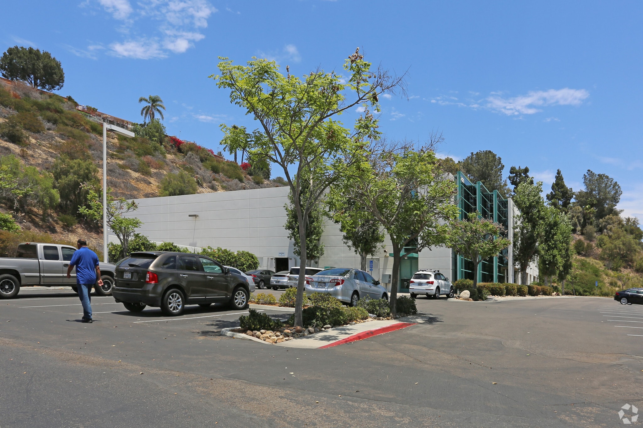 7520 Mission Valley Rd, San Diego, CA for sale Primary Photo- Image 1 of 7