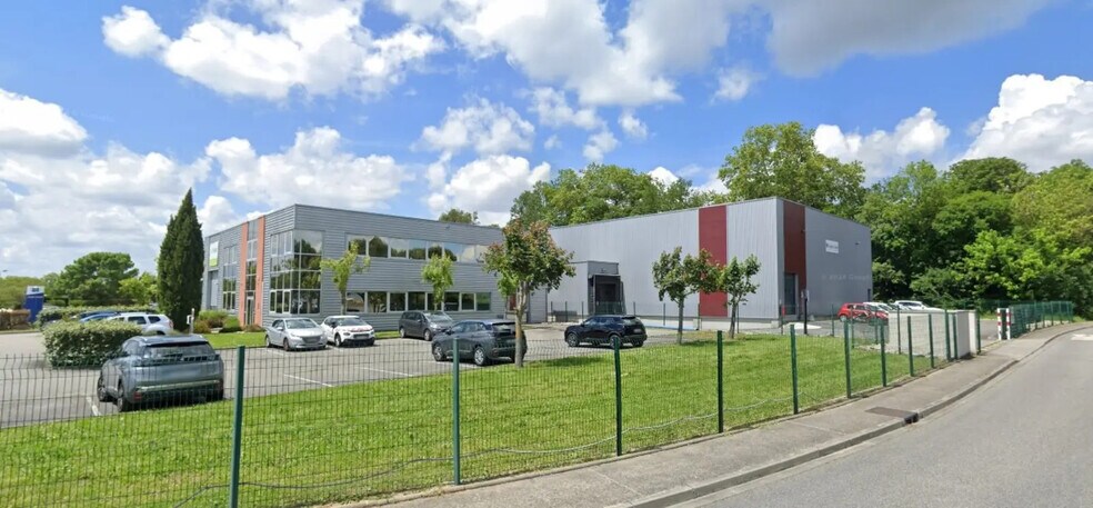 Flex dans Quint-Fonsegrives à louer - Photo du bâtiment - Image 2 de 12