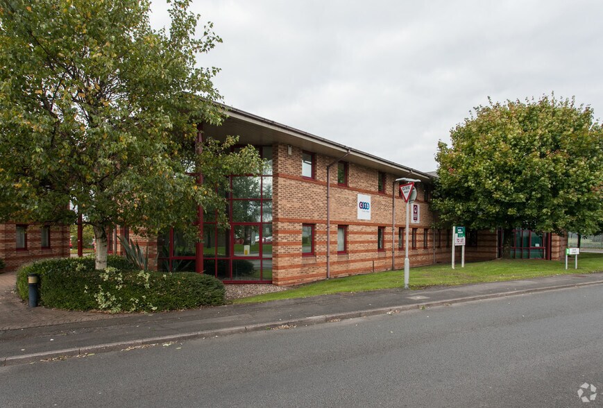 David St, Bridgend for lease - Building Photo - Image 2 of 5