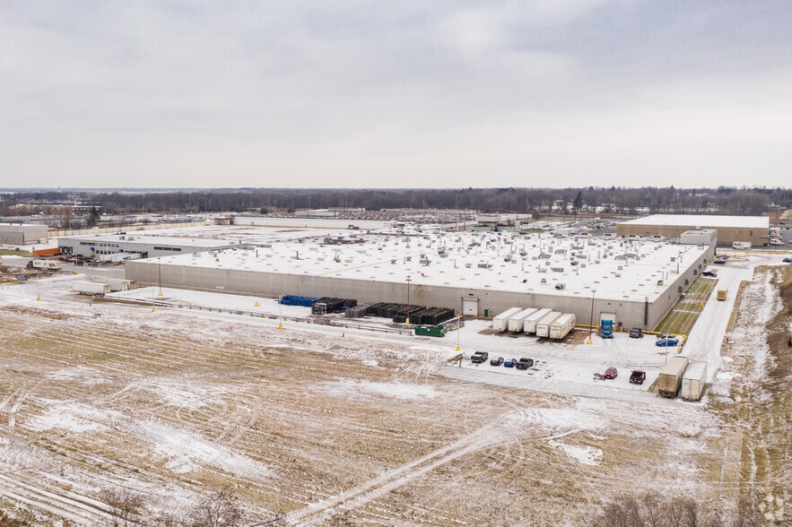 6600 New Venture Gear Dr, East Syracuse, NY for lease - Aerial - Image 3 of 24