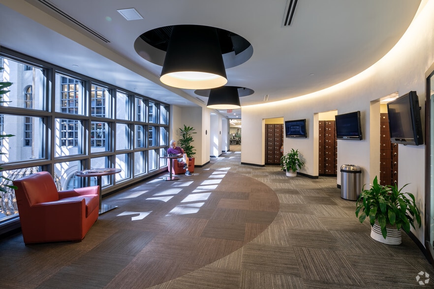 191 Peachtree St NE, Atlanta, GA à louer - Photo intérieure - Image 2 de 55