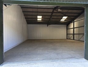 Beamond End, Amersham for lease Interior Photo- Image 1 of 3
