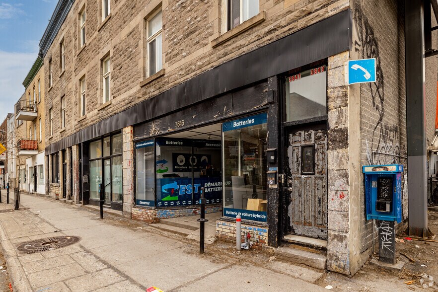 3831-3849 Sainte-Catherine E, Montréal, QC à louer - Photo du bâtiment - Image 3 de 4