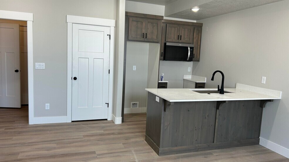 110 Ridges, Pocatello, ID à vendre - Photo du bâtiment - Image 2 de 28