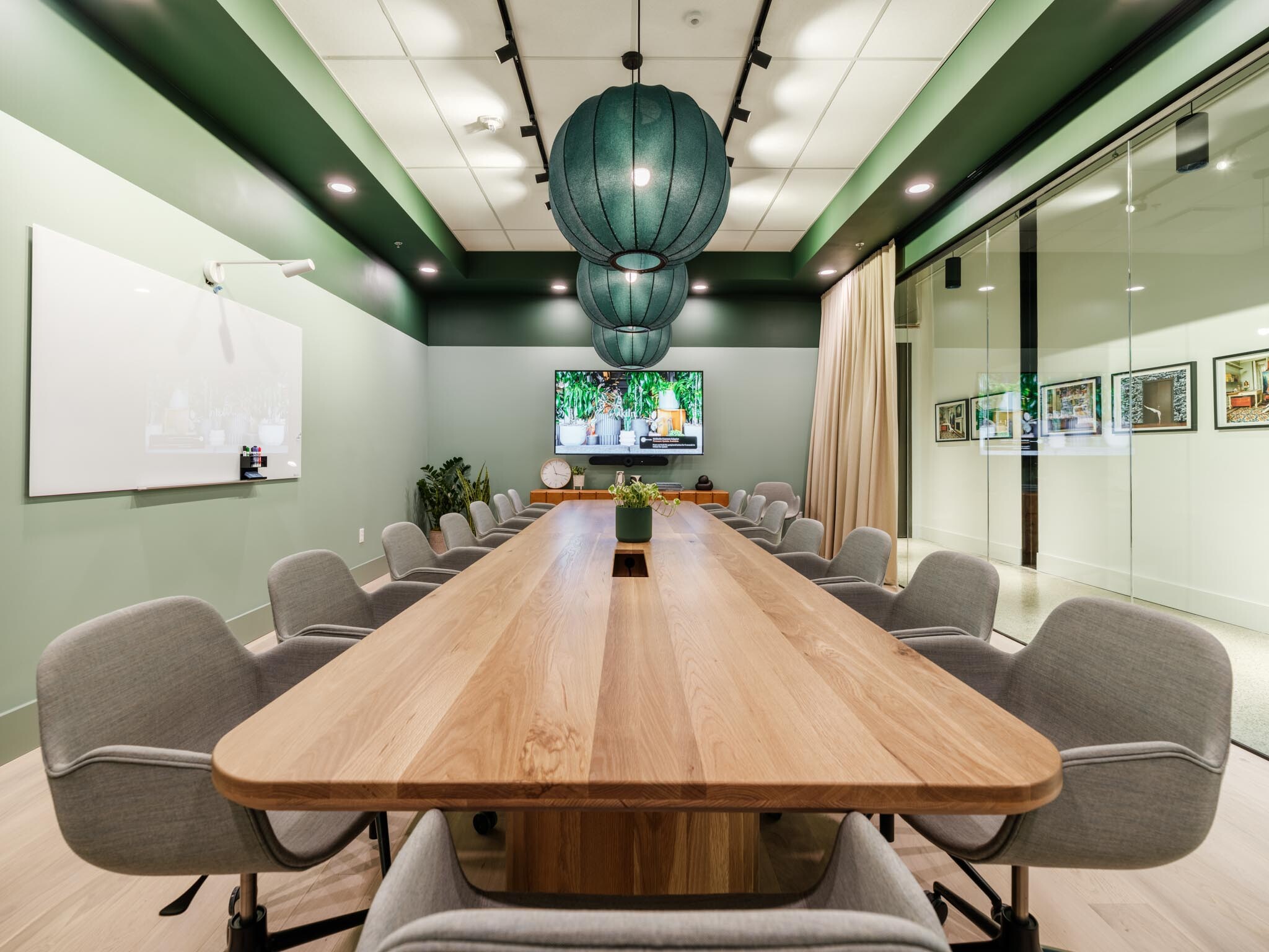 837 N 34th St, Seattle, WA for lease Interior Photo- Image 1 of 4