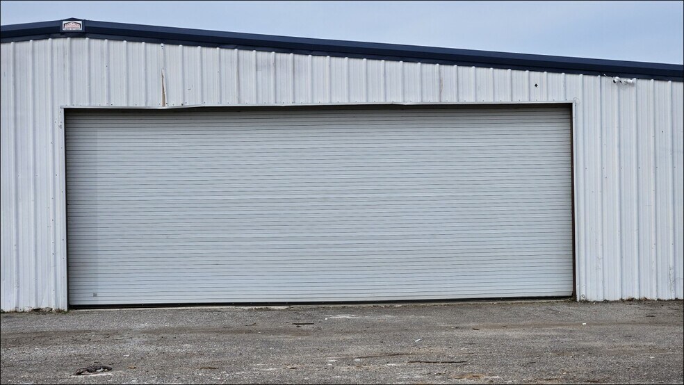 12620 S US Hwy 41, Gibsonton, FL à louer - Photo du bâtiment - Image 3 de 6