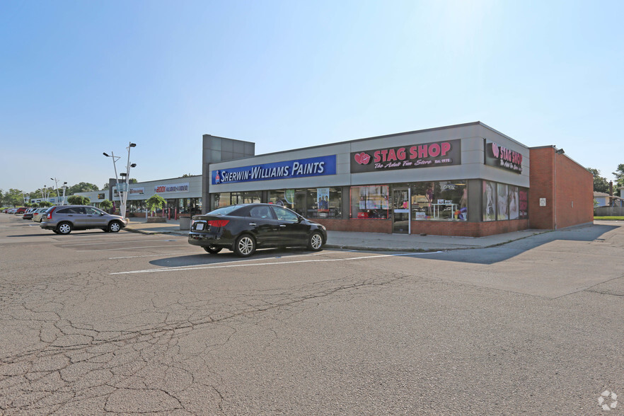 3350 Fairview St, Burlington, ON for lease - Primary Photo - Image 1 of 4