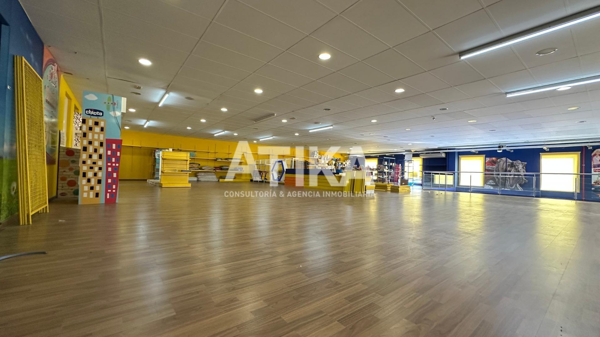 Textil, 54, Ontinyent, Valencia for lease Building Photo- Image 1 of 22