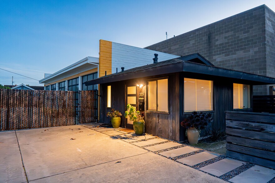 325 Ingalls St, Santa Cruz, CA à vendre - Photo du bâtiment - Image 3 de 7