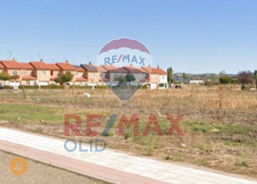 Calle Río Guadiana, 6, Aldeamayor de San Martín, Valladolid à vendre - Photo du bâtiment - Image 1 de 12