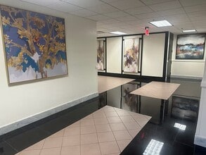 2000 N Classen Blvd, Oklahoma City, OK à louer Hall d’entrée- Image 2 de 3