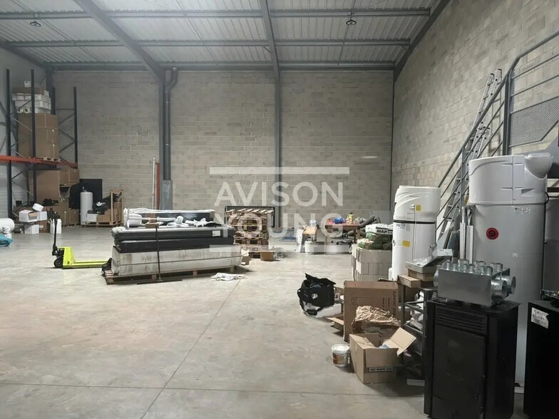 Flex in Aulnay-sous-Bois for lease - Interior Photo - Image 2 of 5