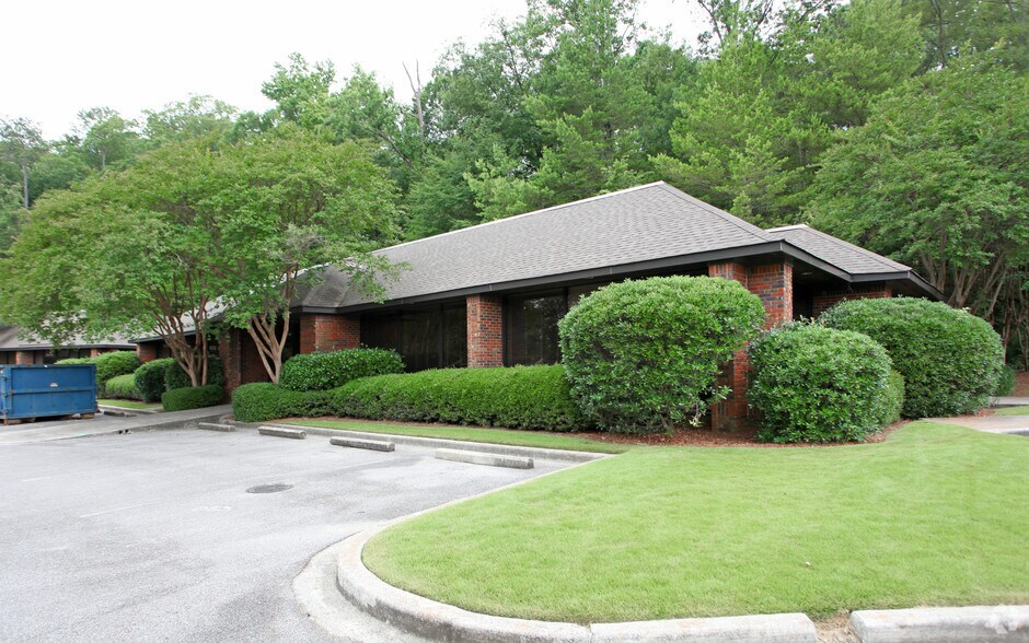 3284 Morgan Dr, Birmingham, AL à louer - Photo du bâtiment - Image 3 de 5