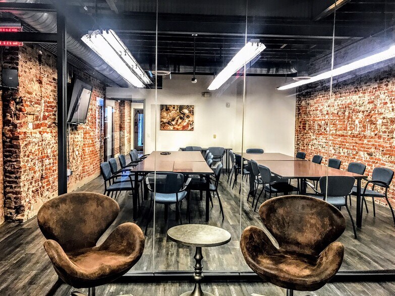 532 Hamilton St, Allentown, PA for lease - Interior Photo - Image 3 of 9