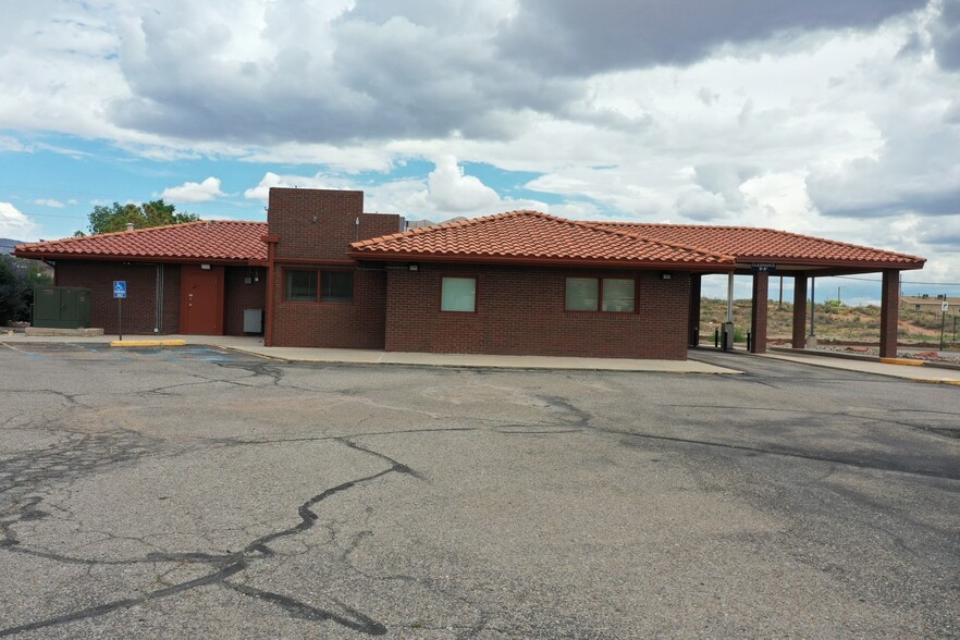 1129 N First St, Grants, NM à vendre - Photo principale - Image 1 de 1