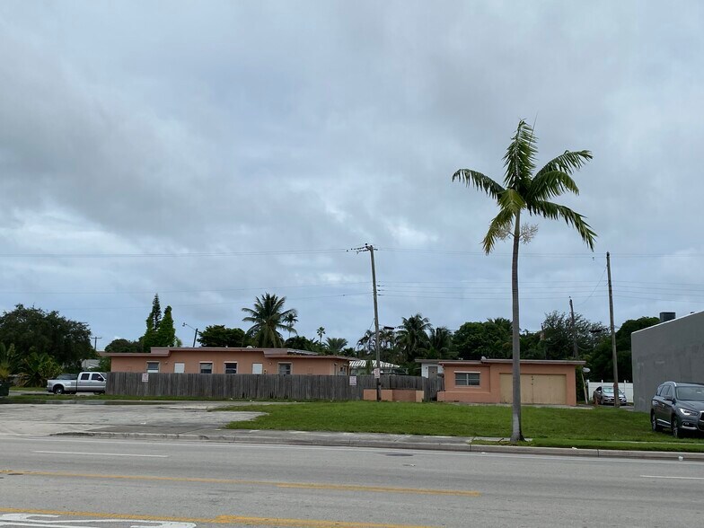 1409 S Federal Hwy, Dania Beach, FL à vendre - Photo du bâtiment - Image 3 de 6